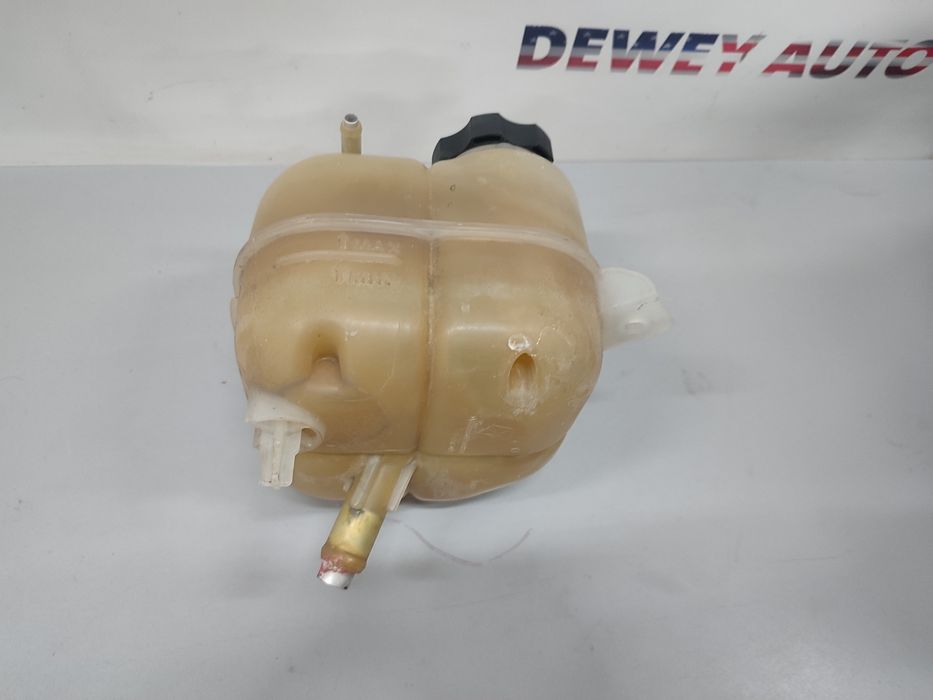 Бачок розширювальний jeep Cherokee kl разборка джип черокі 2015 2.4