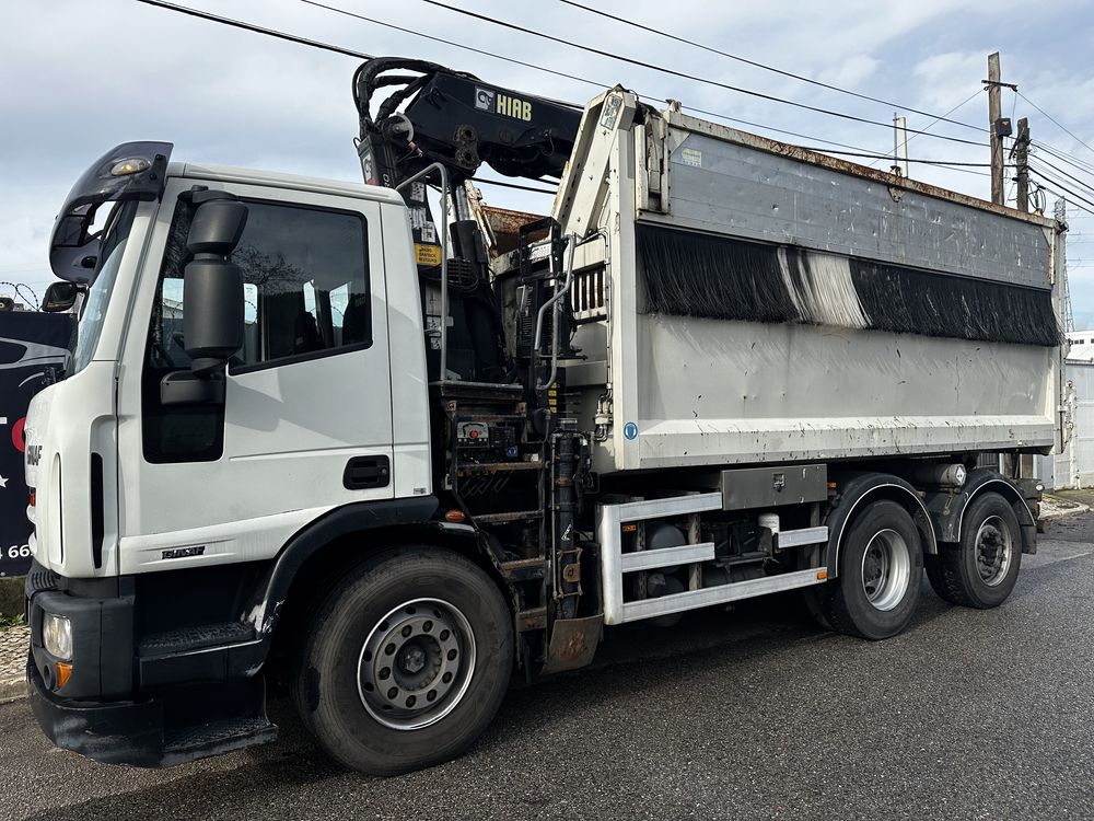 IVECO GRUA E BASCULANTE APENAS 180.000Km ##OPORTUNIDADE##