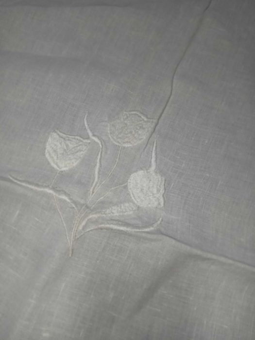 Colchas de renda e toalhas de renda
