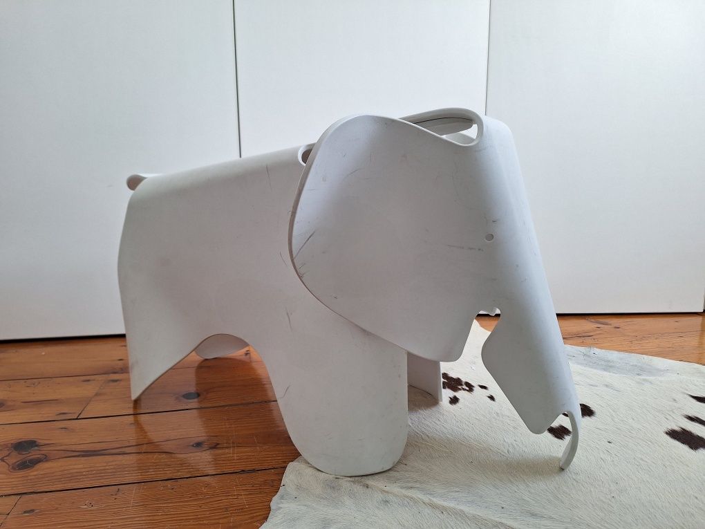 Elefante réplica design Eames
