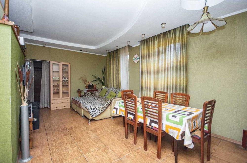 Просторий будинок у котеджному містечку “Дідовиця”, Вишгород