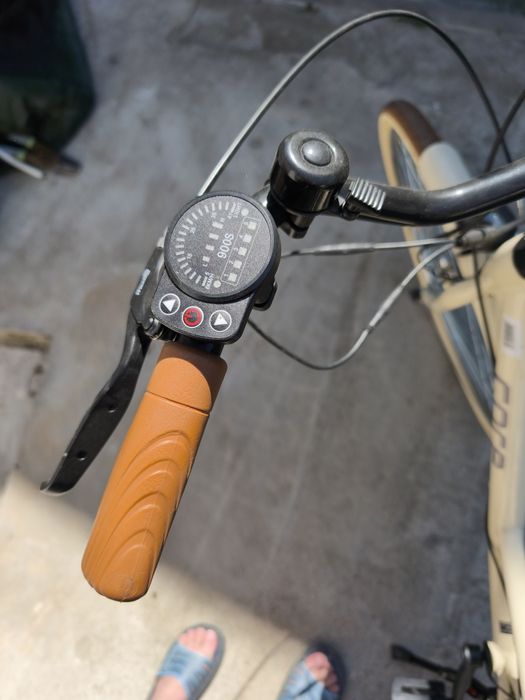 Rower elektryczny  CORE nowy