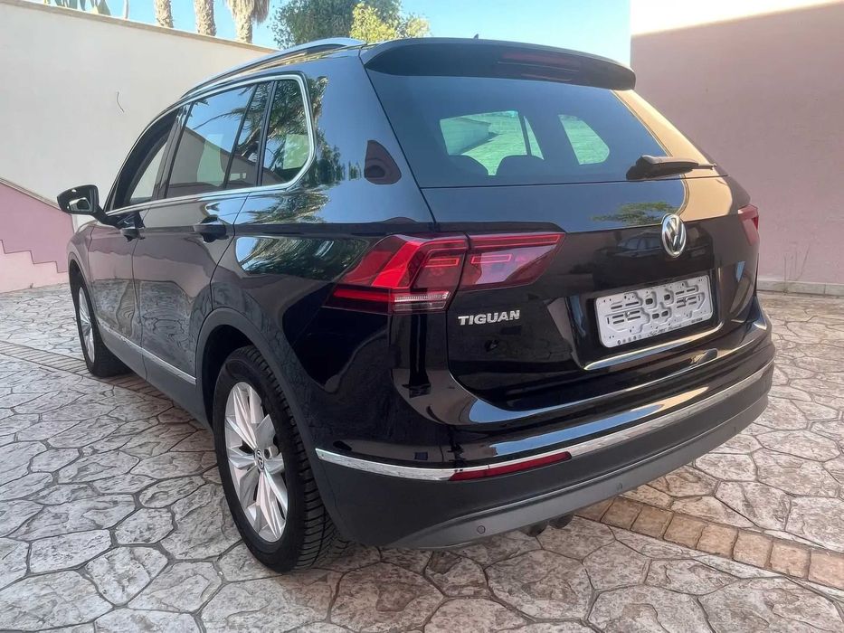 Volkswagen Tiguan      2019