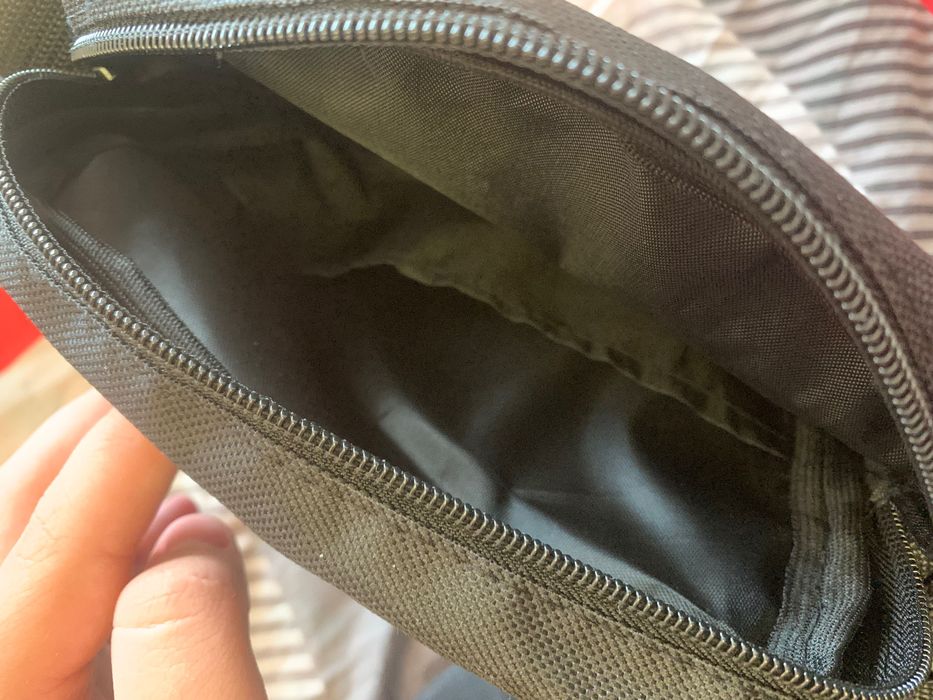 Барсетка «The North Face» дуже хороша якість