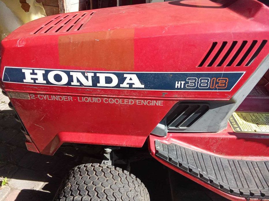газонокосарка трактор Хонда Honda  HT3813