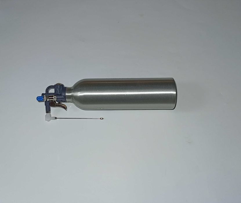 Многоразовый баллон распылитель для технических жидкостей очиститель