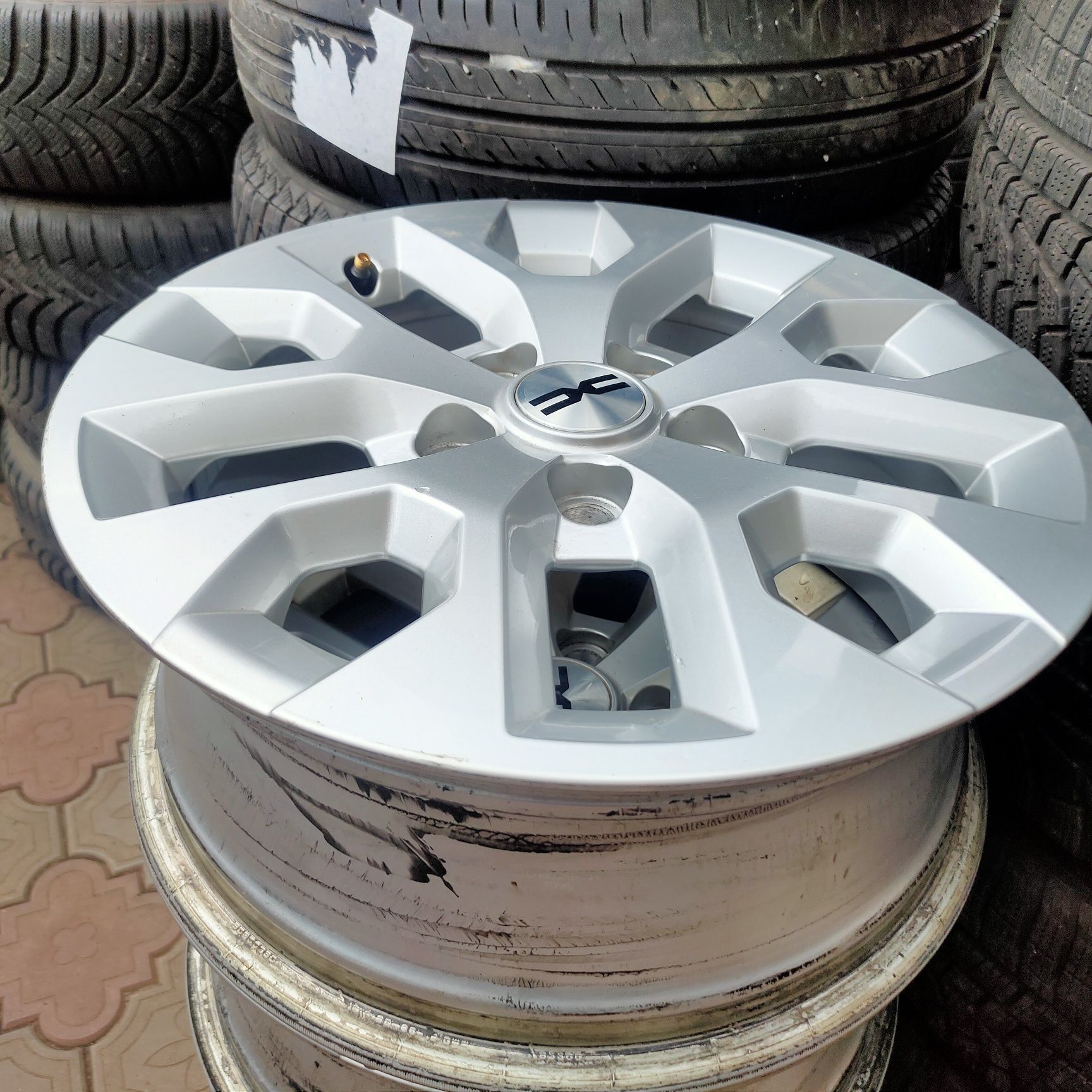 Диски r16 5×114,3 Renault Duster
