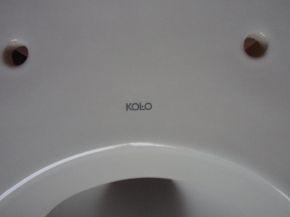 Miska wisząca KOŁO z twardą deską.