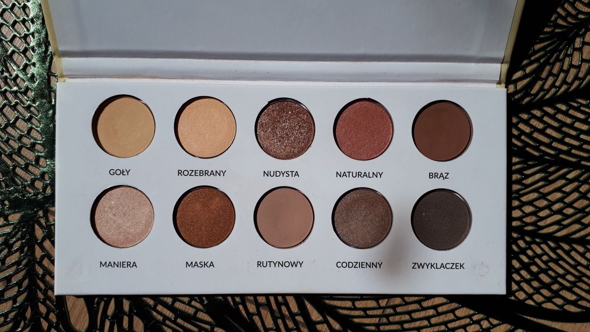 Glamshop paleta cieni do powiek "Goła".