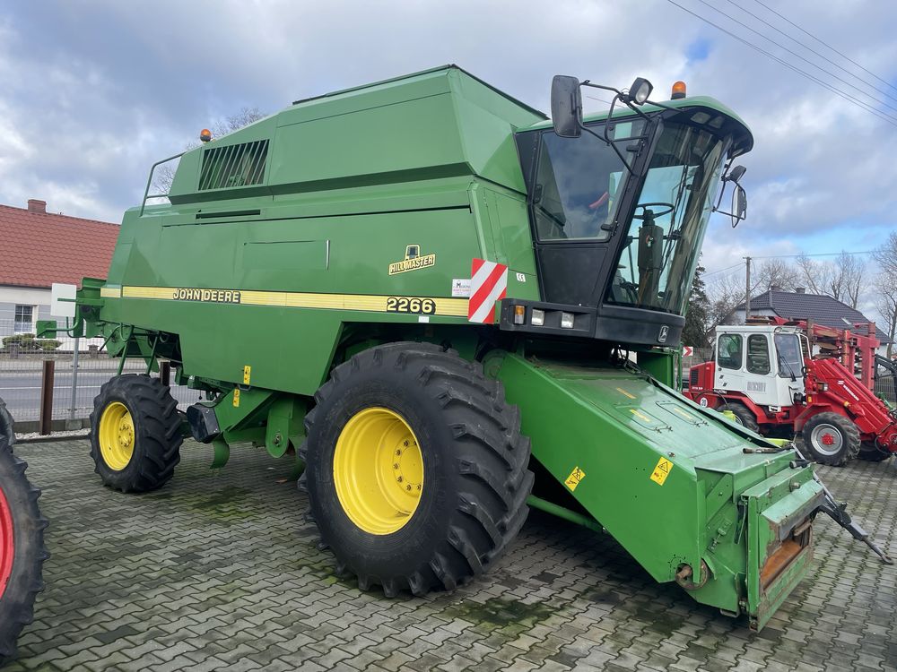 John Deere 2266 HillMaster 4x4 heder 6m