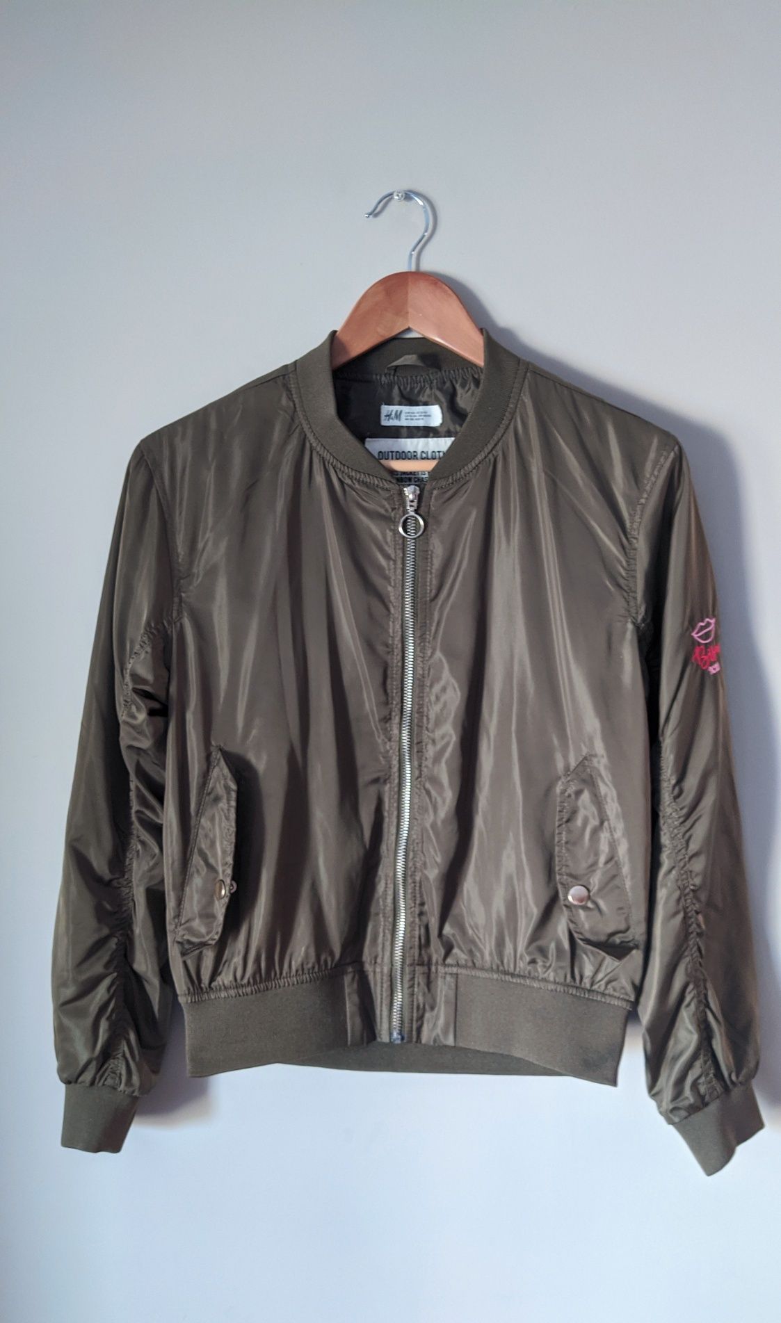 Piękna bomberka H&M 158 kurtka przejściowa khaki róże jesień