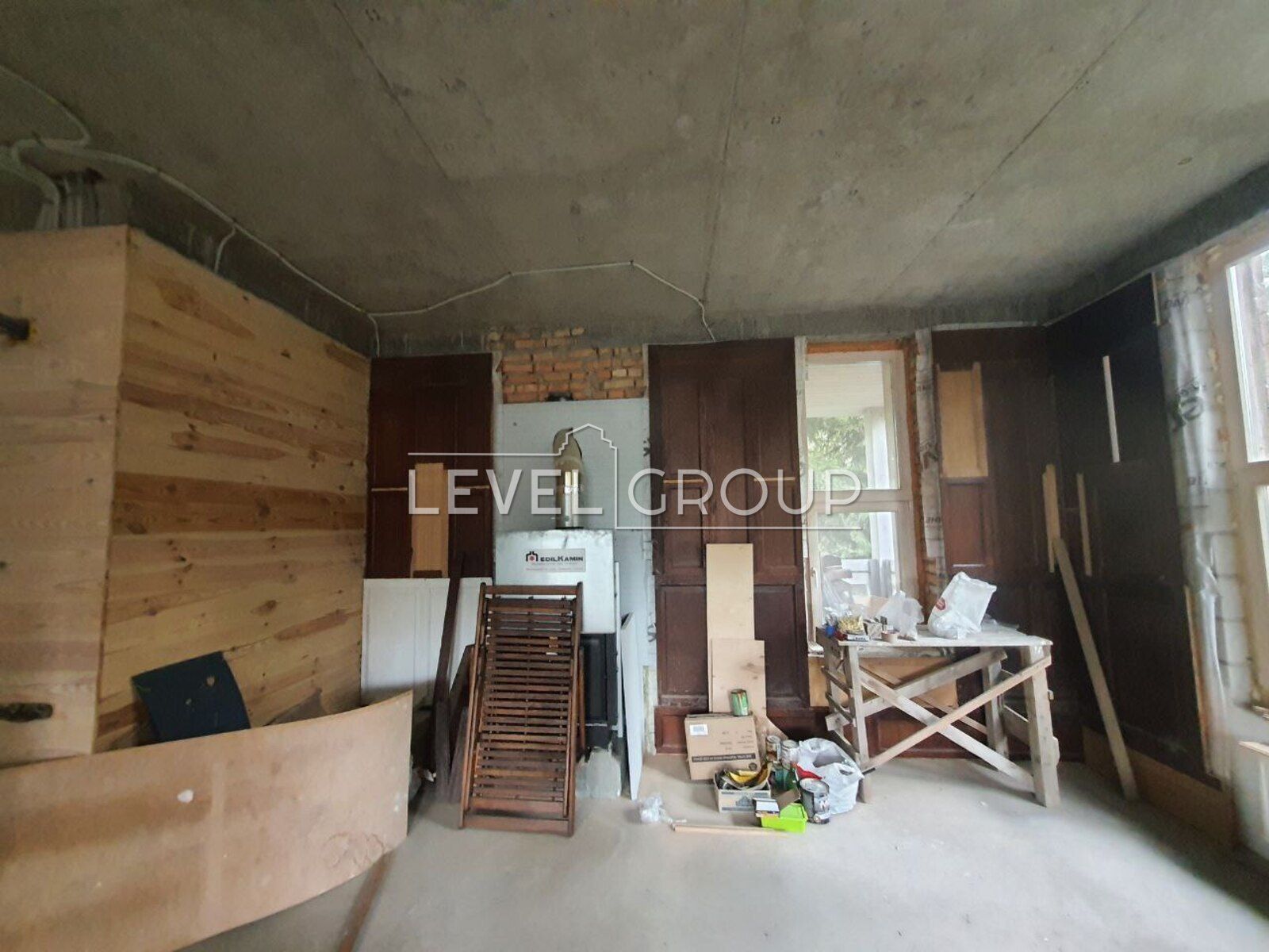Продаж шале 380 кв.м. в лісі зі своїм SPA-центром та басейном!