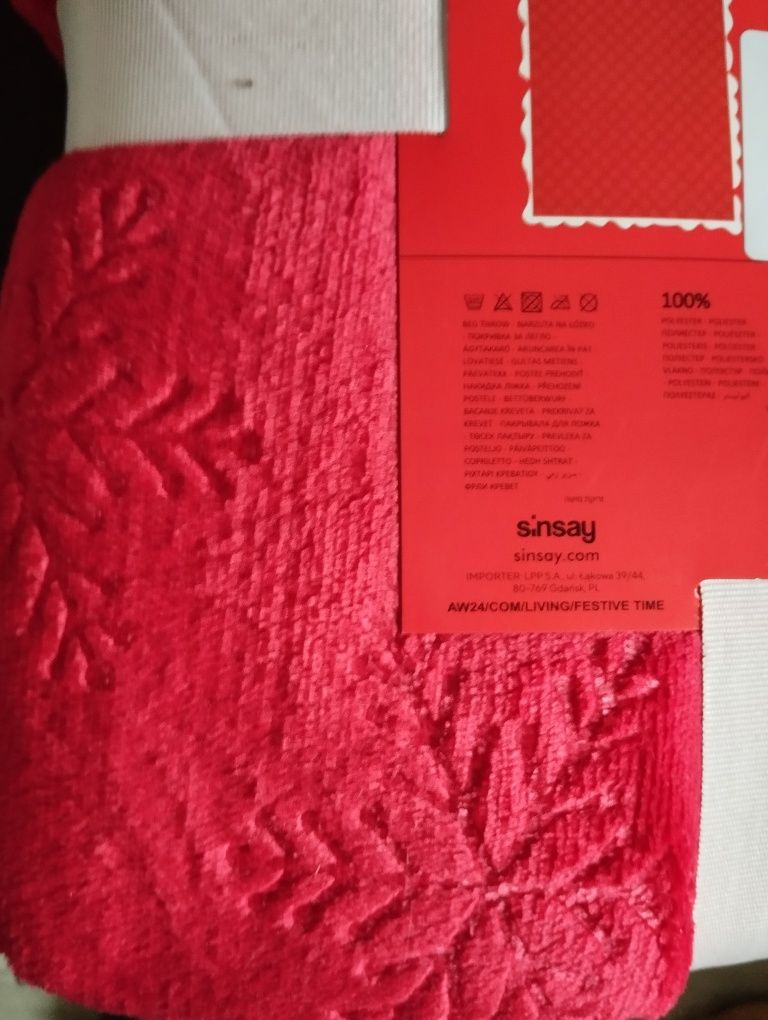 Gruba narzuta kapa ciepły koc baranek 150/200cm  w śnieżynki Sinsay