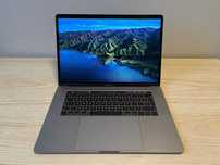 Macbook Pro 15,4 inch (2018), i7, 512GB SSD, Radeon Pro 560X