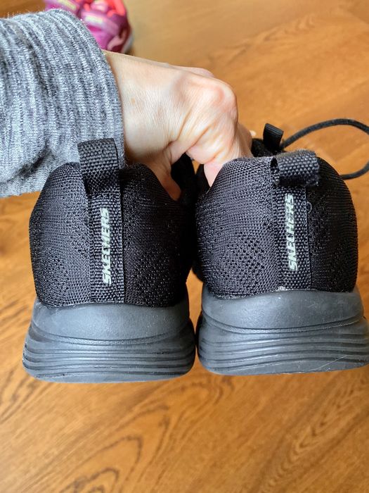 Кросівки Skechers чорні 36 р