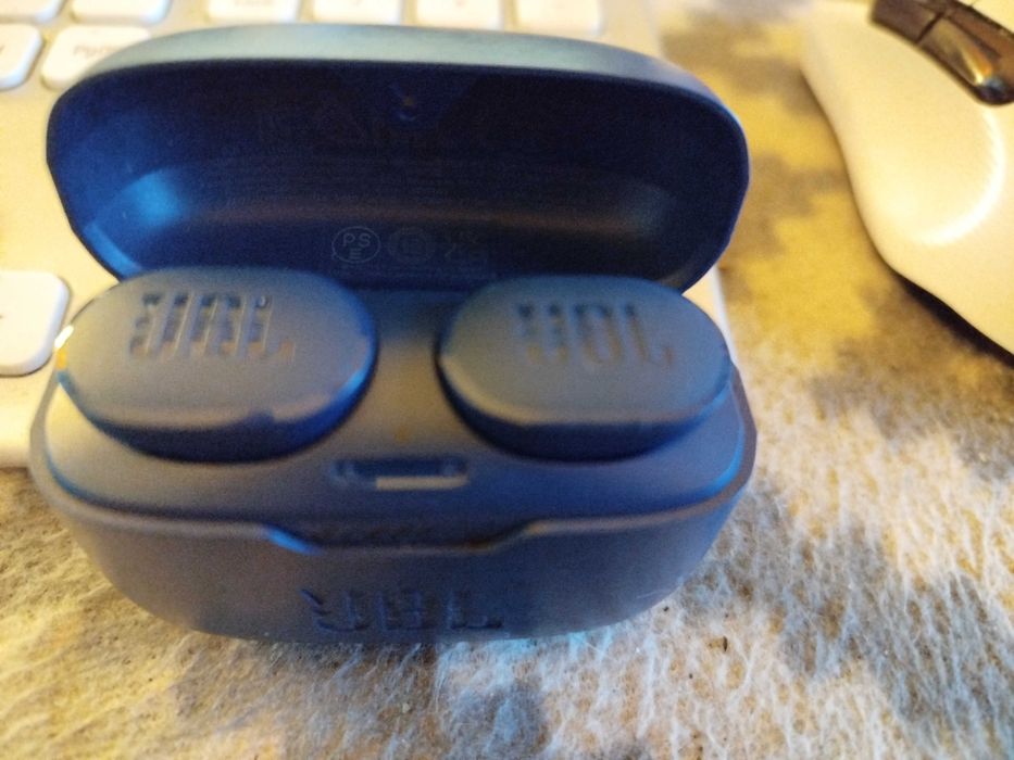 JBL Tune 130NC TWS słuchawki