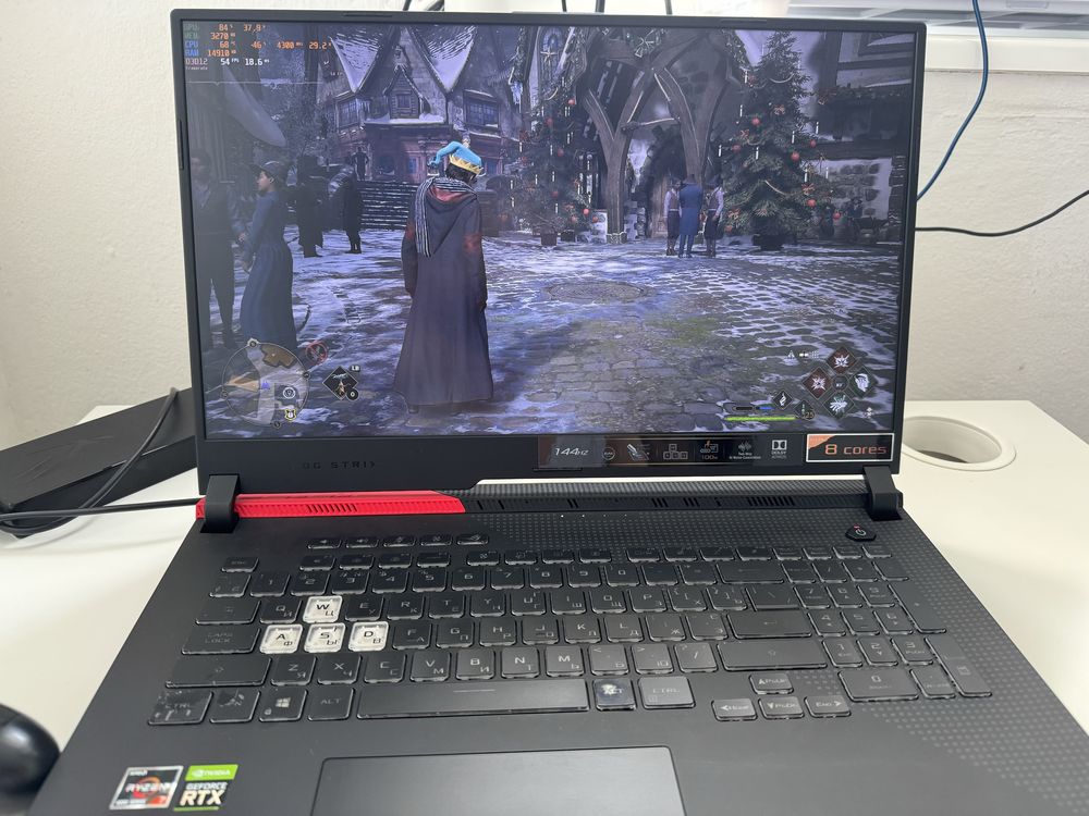 Asus Rog Strix G713 RTX 3050 / 16GB / Ryzen 7 4800H