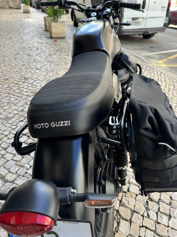 Moto Guzzi V7 III