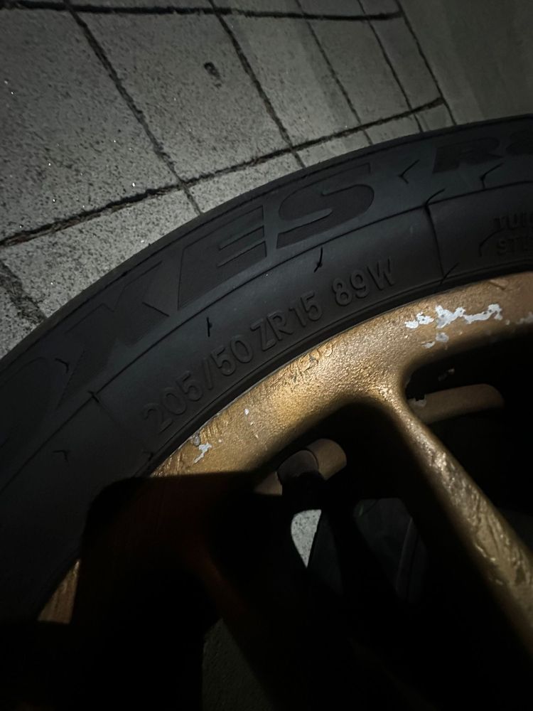 Vendo ou troco Toyo semi slick R15