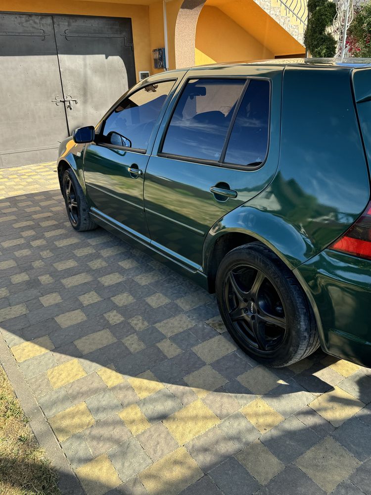 Продам golf 4 на шкірі