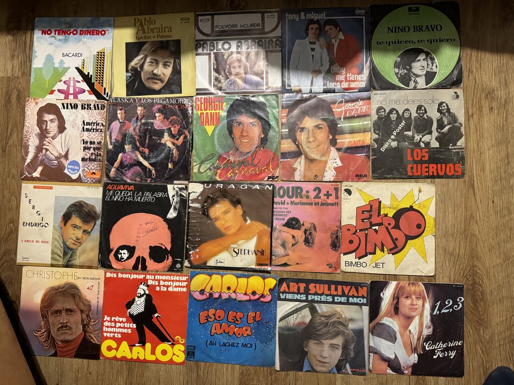 Lote 100 discos de vinil 45 RpM