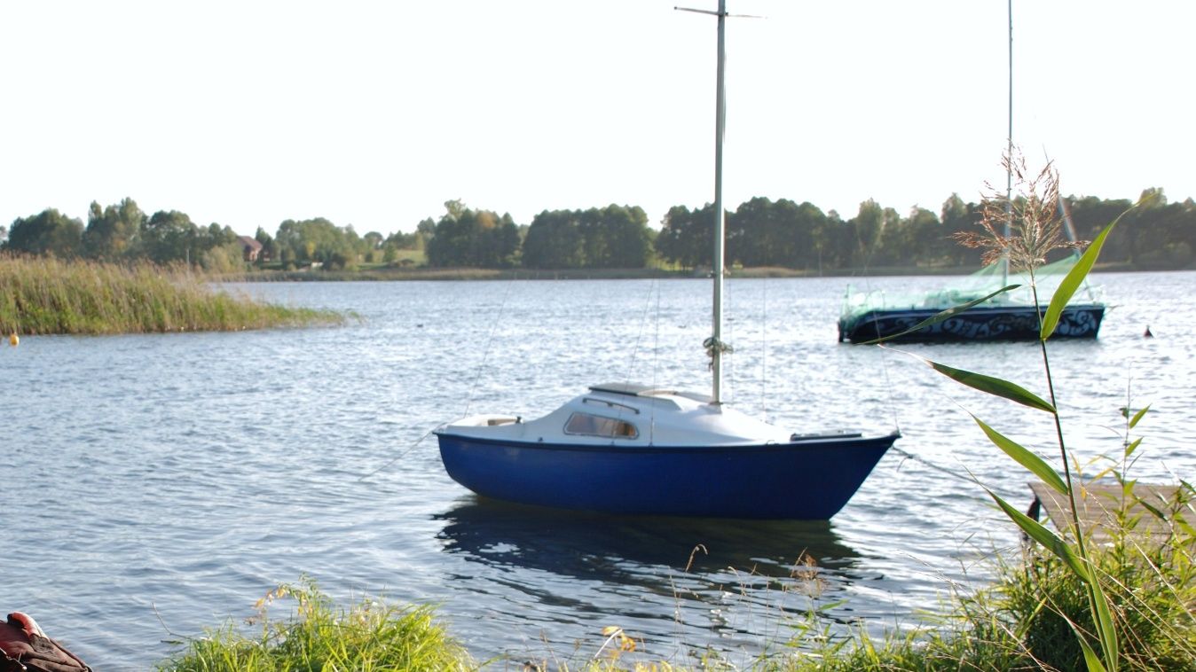 Łódka żaglowa, jacht kabinowy 5m Jezioro Powidzkie