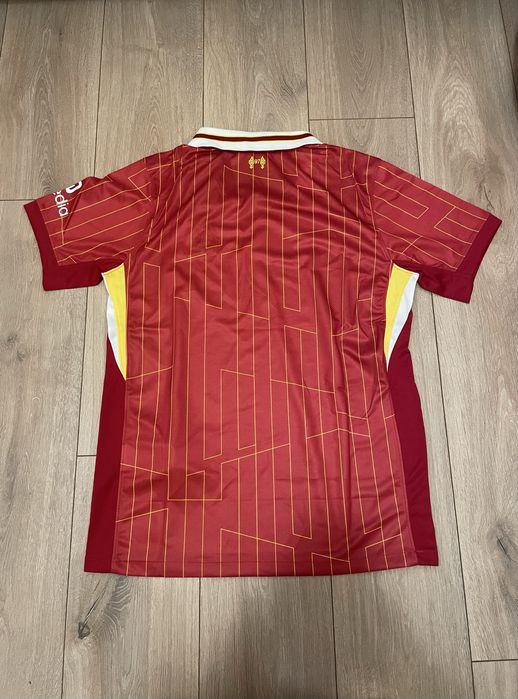 Koszulki piłkarskie Liverpool 2024/2025 rozmiary M,L