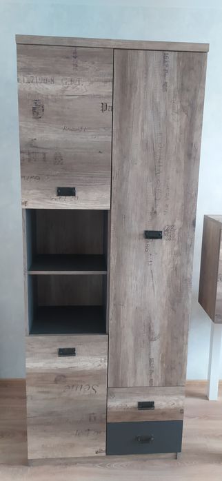 Meble Malcolm BRW regal i szafka wiszaca