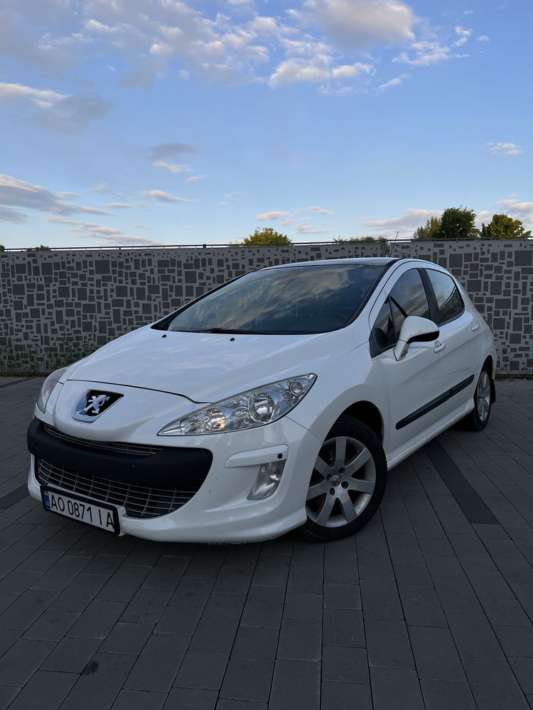 Авто Peugeot 308