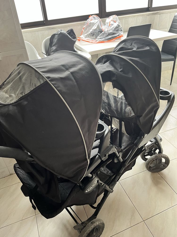 Carrinho duplo Graco
