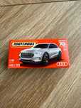Matchbox - Audi E-Tron - Białe