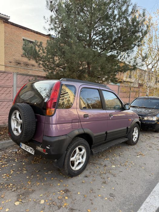 Дейхатсу (тайота) полный привод автомат газ бенз