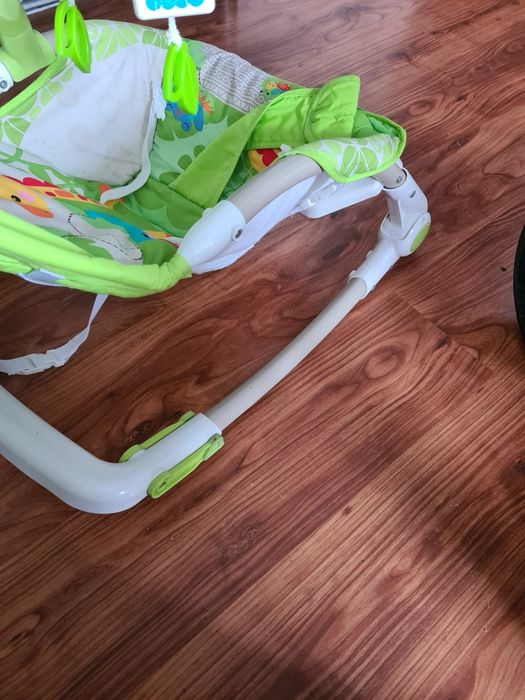 Leżaczek bujaczek Fisher Price