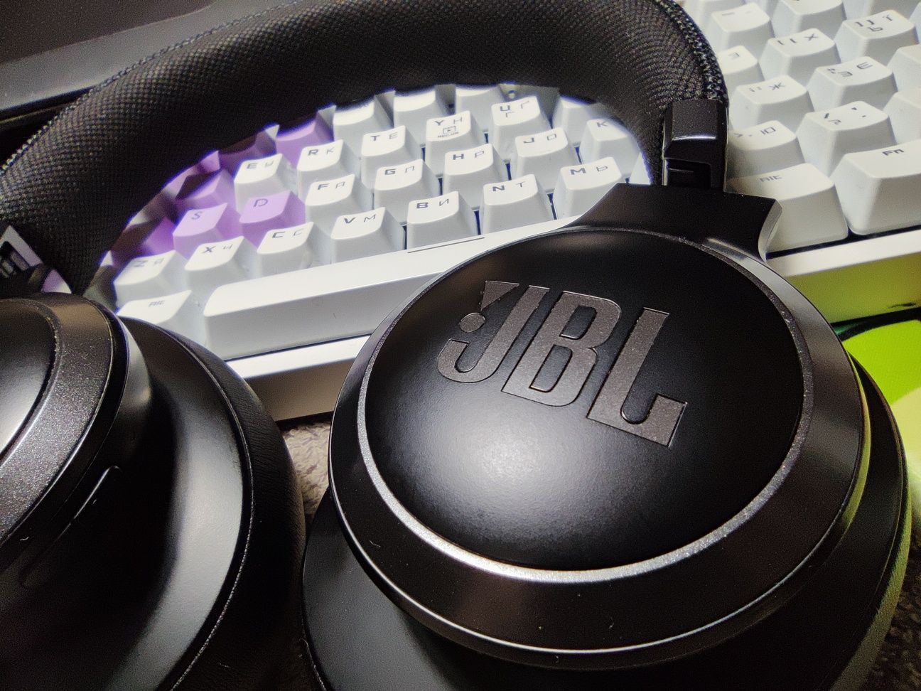 Навушники JBL LIVE 660NC
