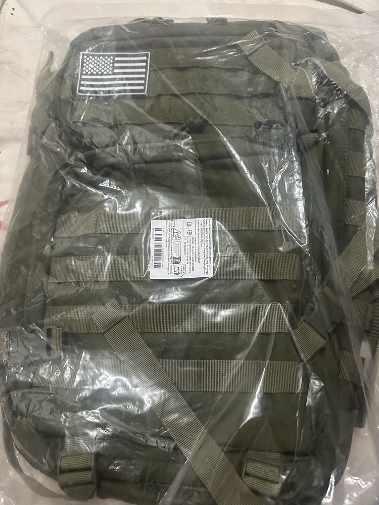 Mochila tatica 50 L nova com etique