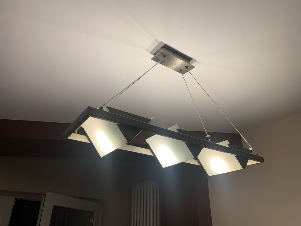 Lampa / żyrandol (mleczne szkło i stal nierdzewna)