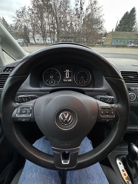 Volkswagen Touran 2014 2.0Tdi