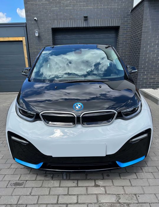 BMW i3      2022