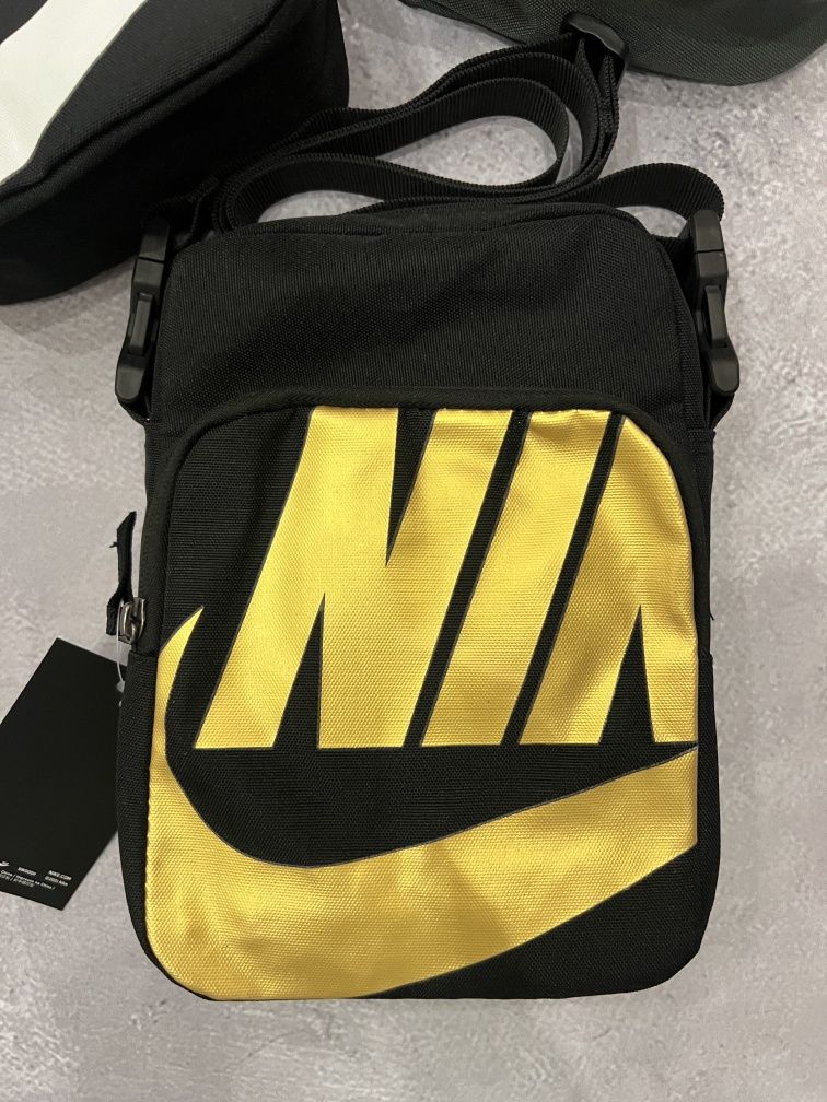 Сумка сумочка месенджер мессенджер nike big logo nike big swoosh найк
