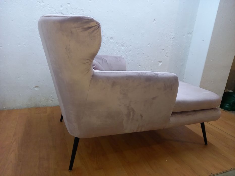 Fotel uszak przedłużony.