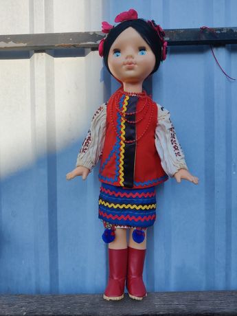 Кукла Украинка паричковая в национальном костюме с венком маки СССР