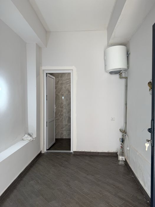 Продається приміщення у центрі Міжгврʼя комерція