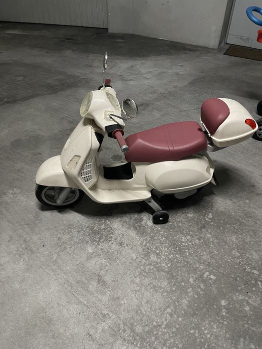 Scooter piaggio a bateria