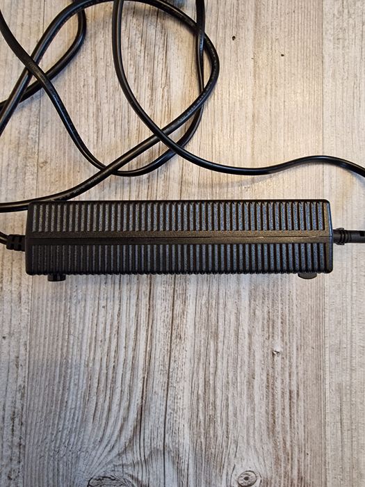 Ładowarka do roweru elektrycznego 24V Li-ion