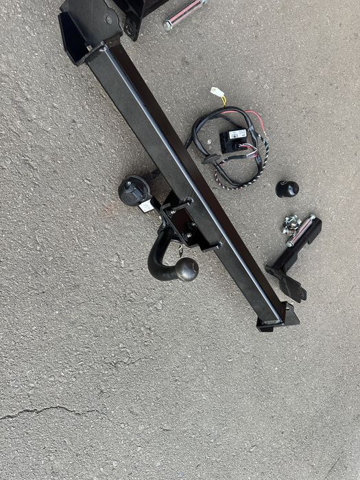 фаркоп форкоп опель зафіра b opel zafira B 2005/2011 рік оригінал