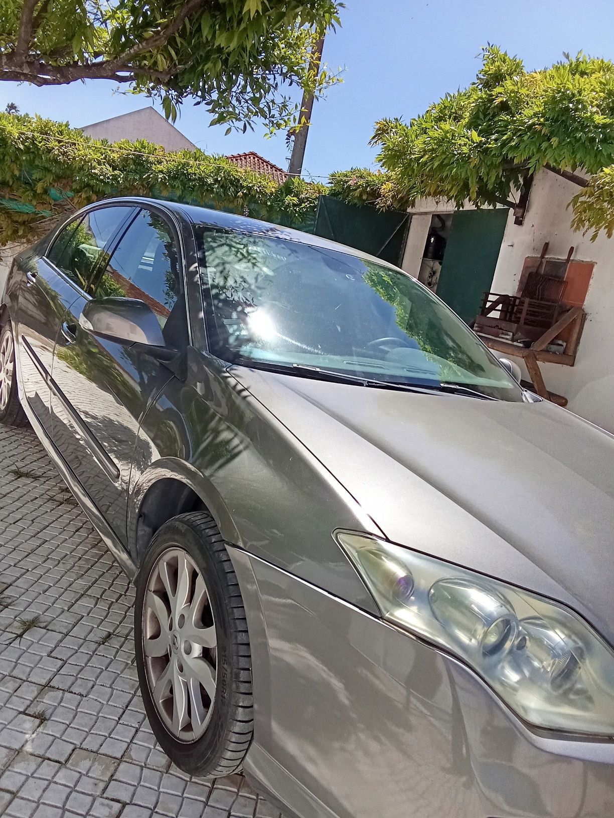 Renault laguna 3  1.5  diesel, muito econômico..