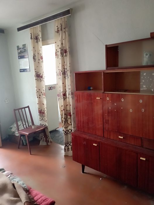 Здається 3 кімнатна! Центр!