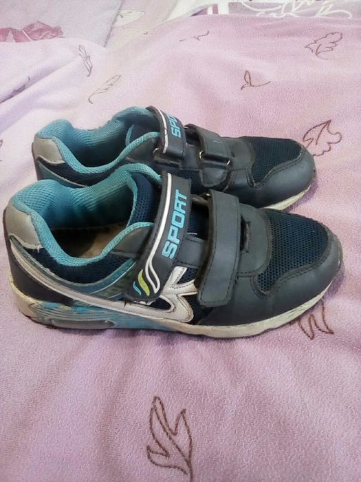 Кроссовки детские р.35,туфли р.33