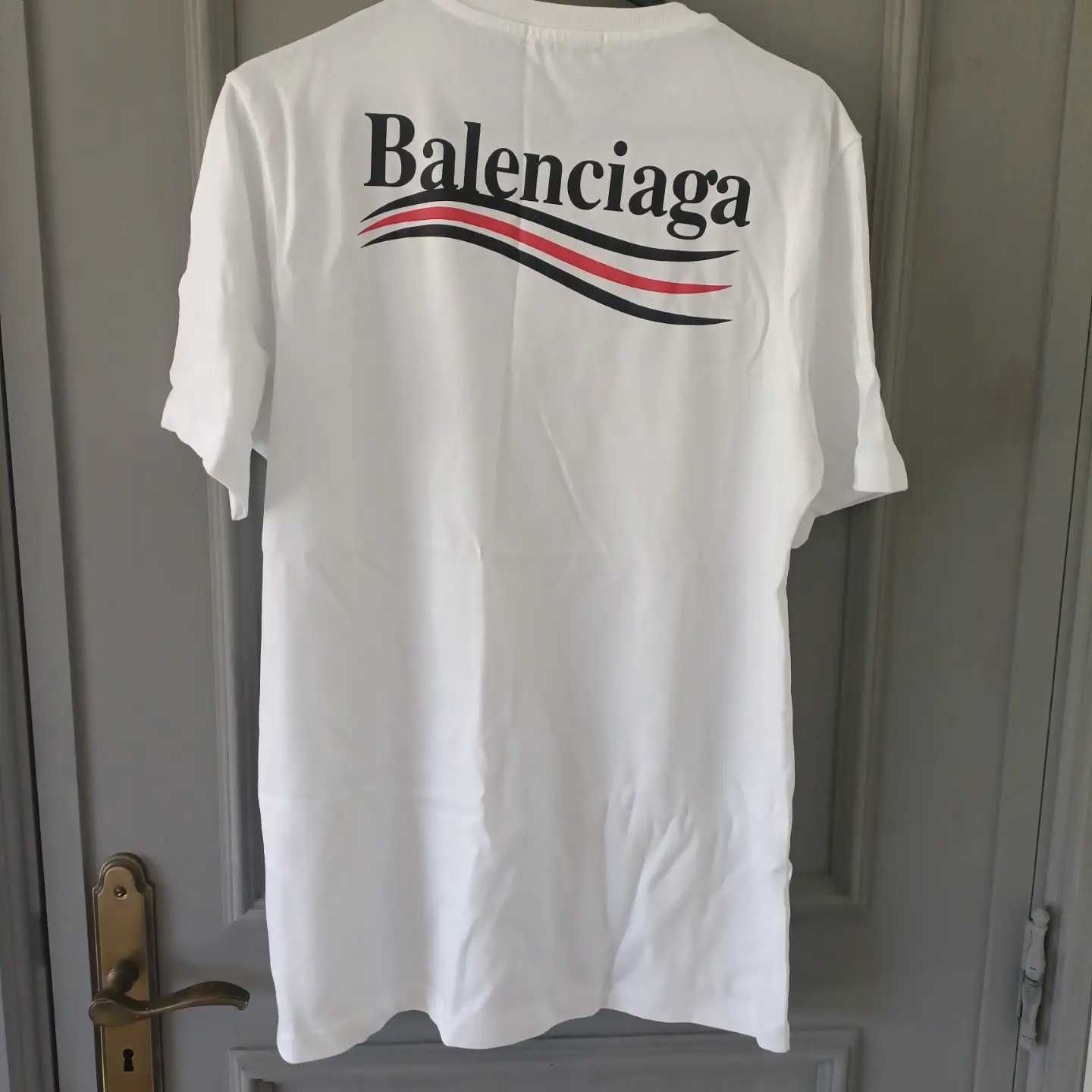 Lote de 2 T-shirts Balenciaga Novas