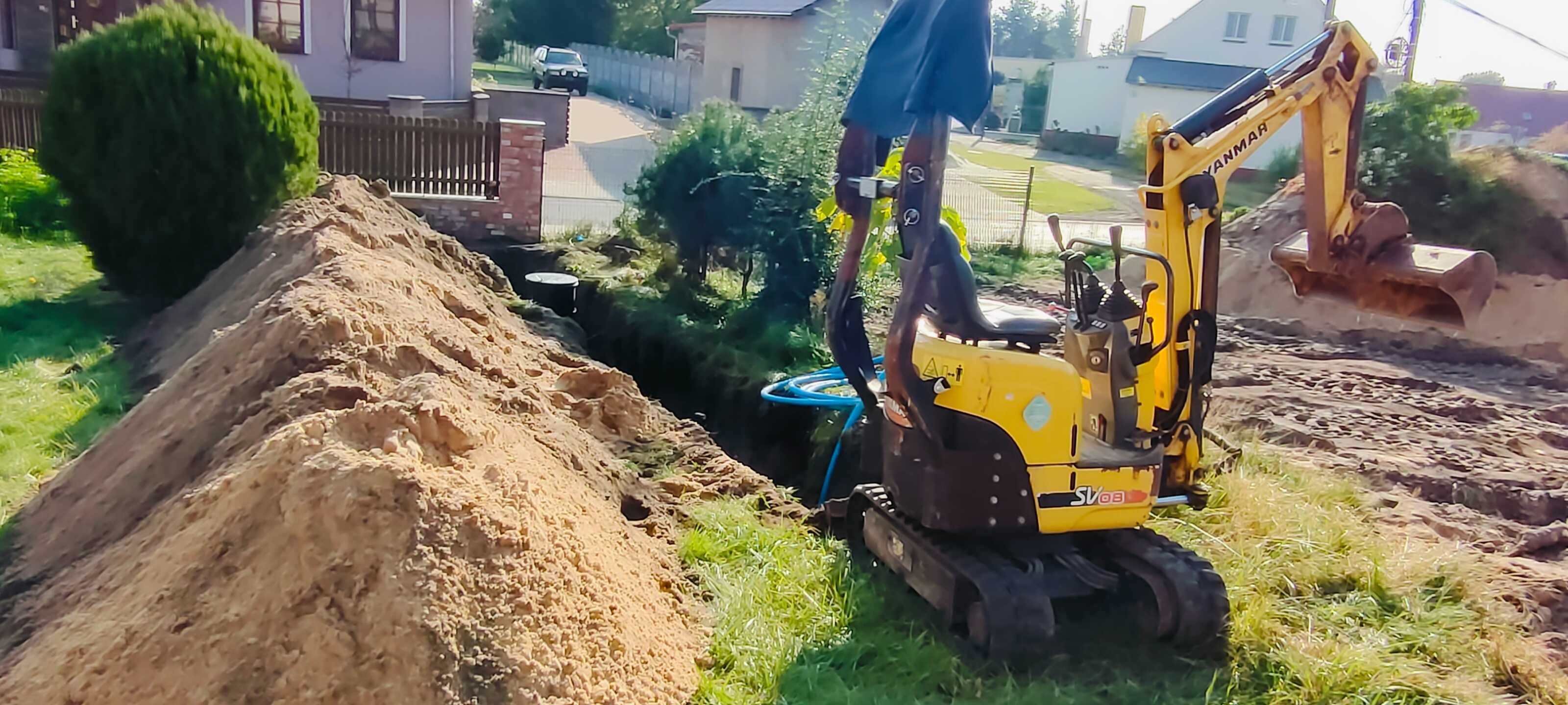 Usługa glebogryzarką ,mulczowanie koszenie traw,minikoparka ,transport